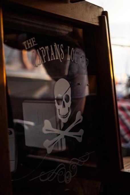 The Captains Locker - 30Ft Yacht Σαν Μιγκέλ ντε Αμπόνα Εξωτερικό φωτογραφία