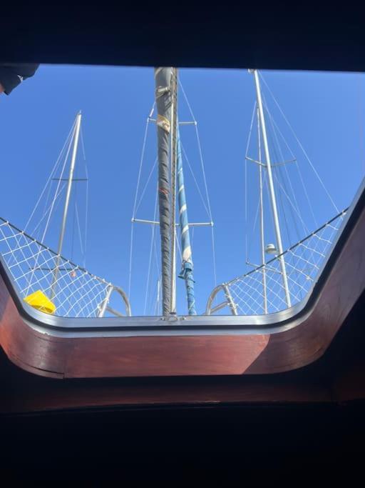 The Captains Locker - 30Ft Yacht Σαν Μιγκέλ ντε Αμπόνα Εξωτερικό φωτογραφία