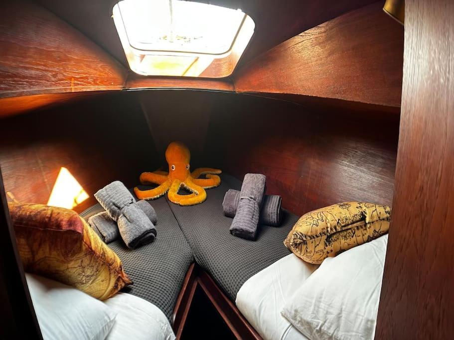 The Captains Locker - 30Ft Yacht Σαν Μιγκέλ ντε Αμπόνα Εξωτερικό φωτογραφία